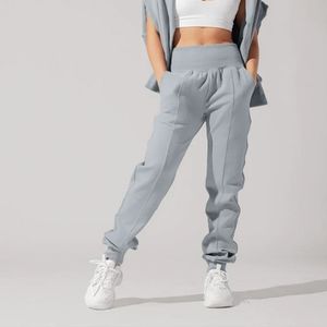 Ooey Gooey Jogger - Bookworm Blue